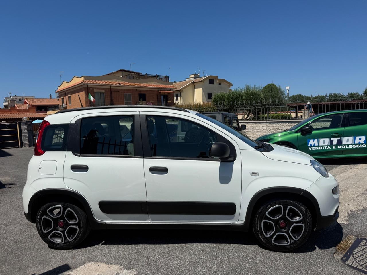 Fiat Panda 1.0 hybrid CITY LIFE Schermo 7"