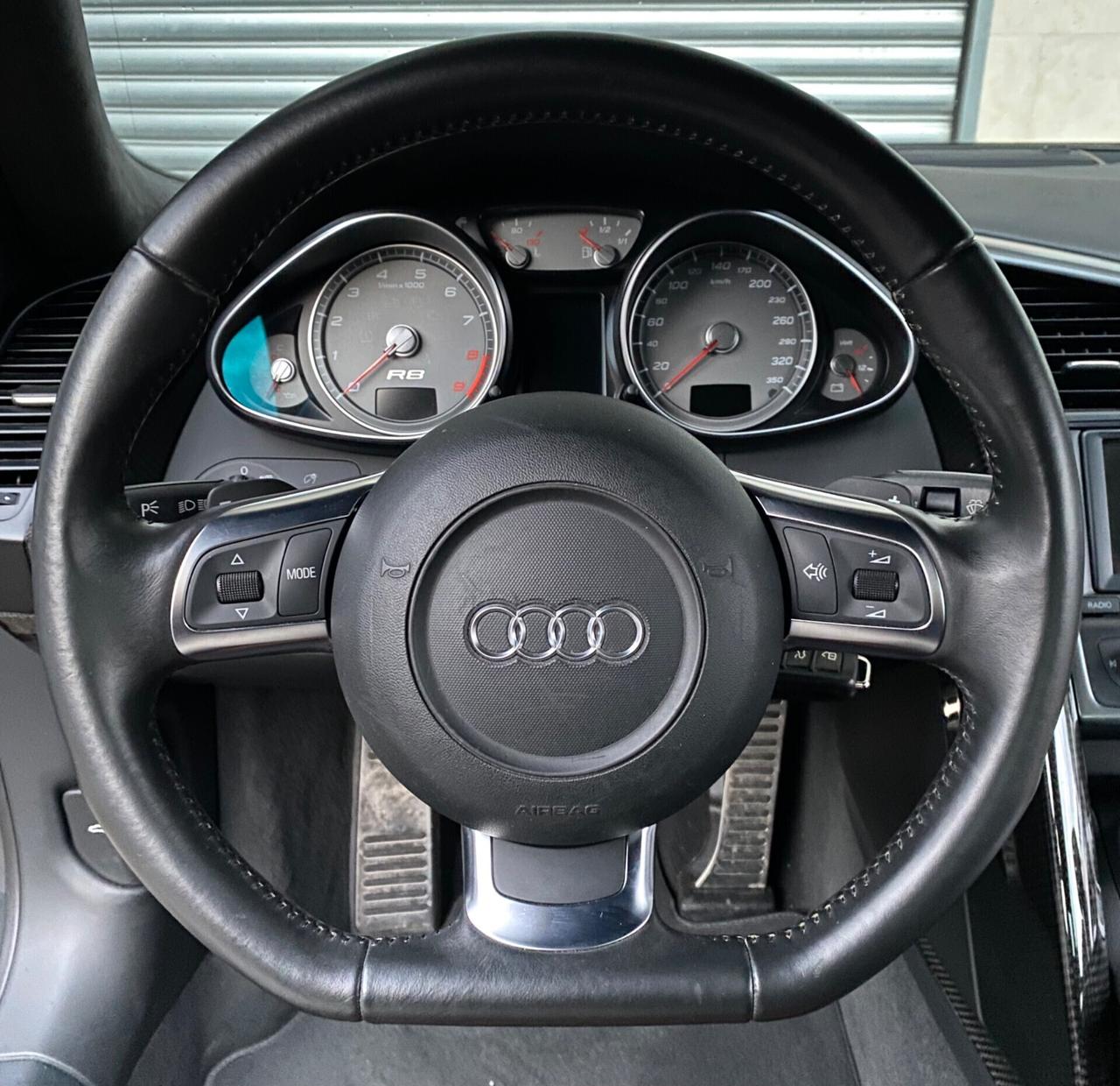 Audi R8 4.2 V8 FSI 420cv quattro R-tronic