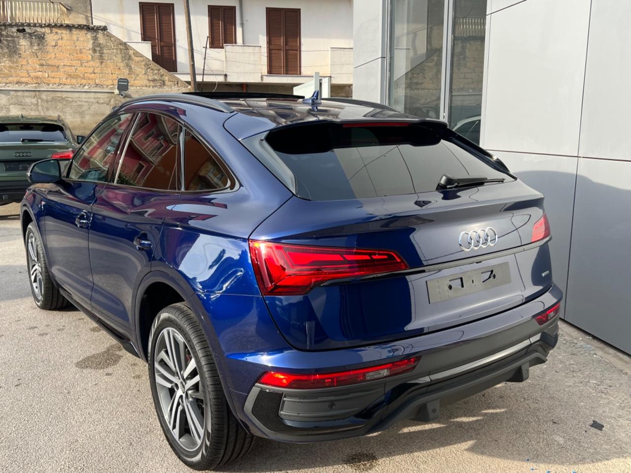 Audi Q5 SPB 40 TDI quattro S tronic S line - auto nuova listino €81.350 - scontata €67.900