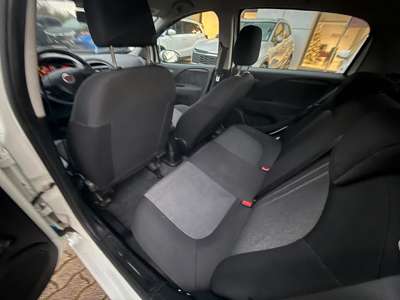 Fiat Punto 1.3 MJT II 75 CV 5 porte