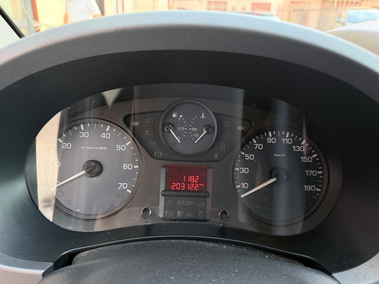 Peugeot Partner Tepee 1.6 HDi 92CV Outdoor