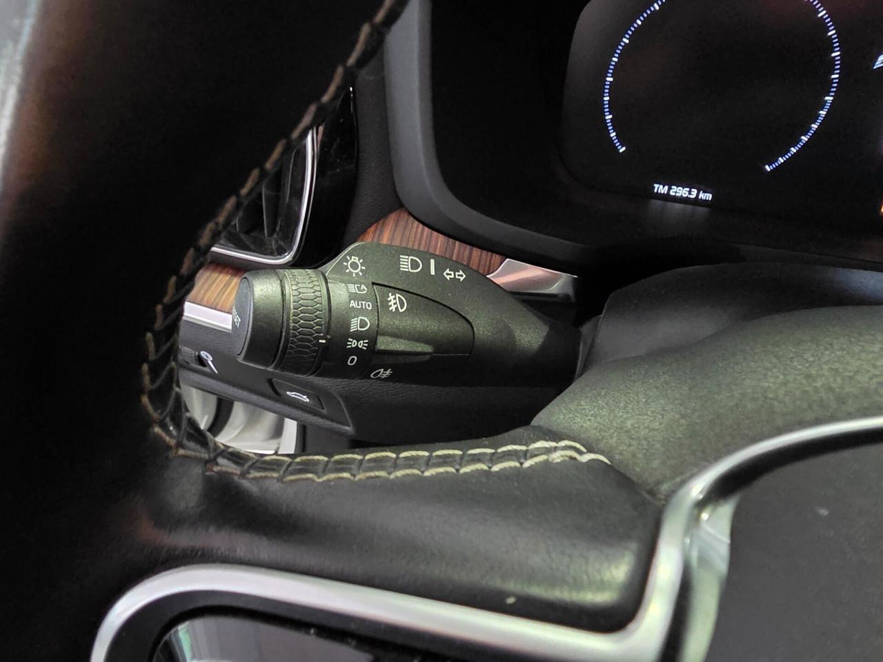 Volvo V60 D4 Geartronic gancio traino, uniproprietario, €6D