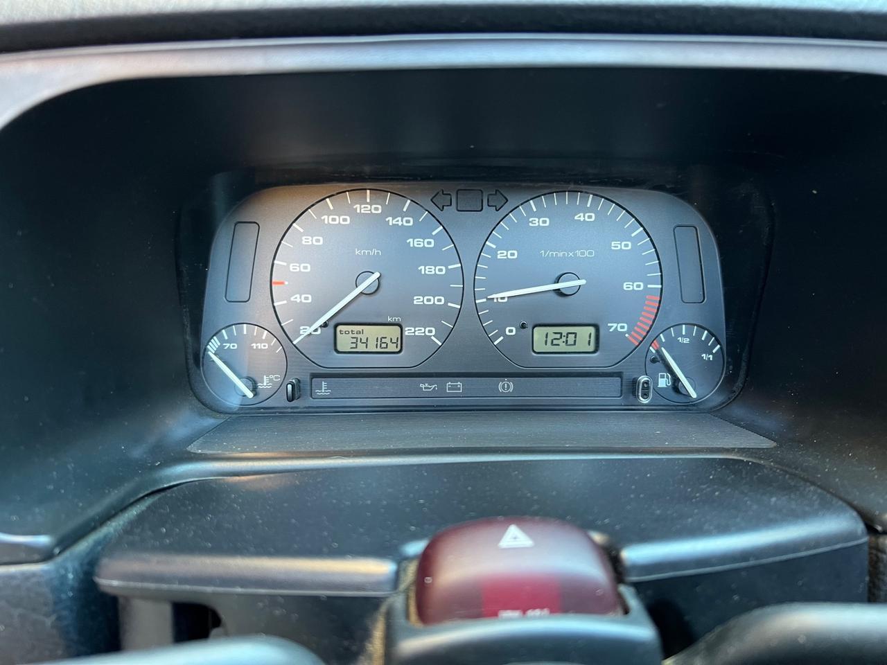 Volkswagen Golf Cabriolet solo 34000 km