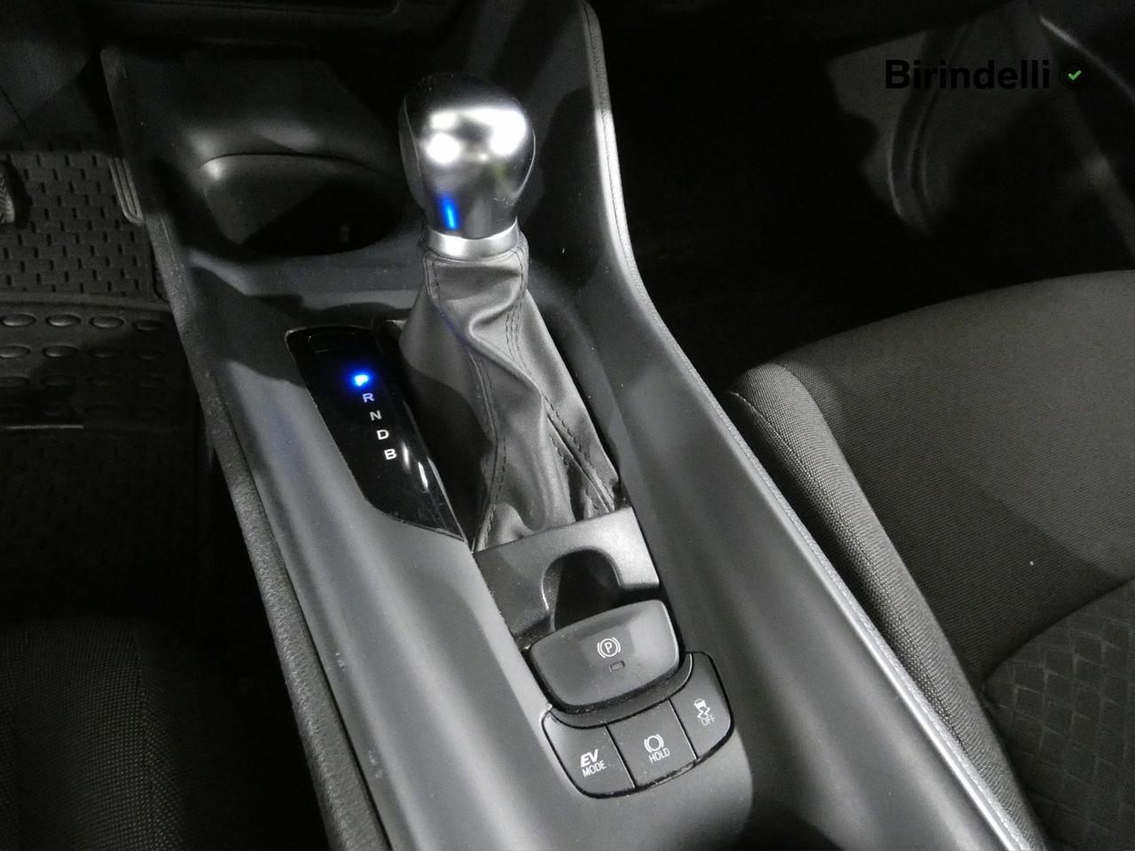 TOYOTA C-HR (2016-2023) - C-HR 1.8 Hybrid E-CVT Business