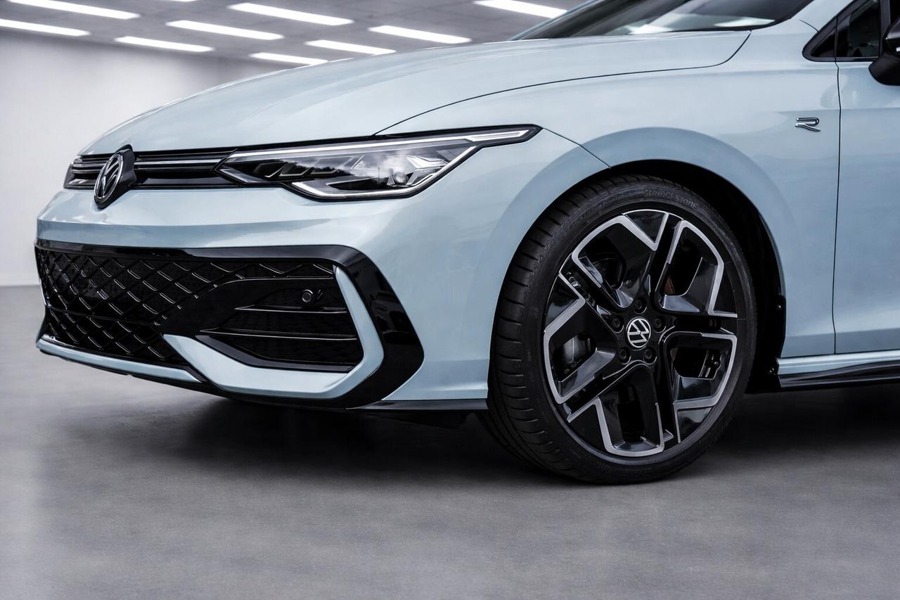 Volkswagen Golf 2.0 TDI 150CV R-Line DSG