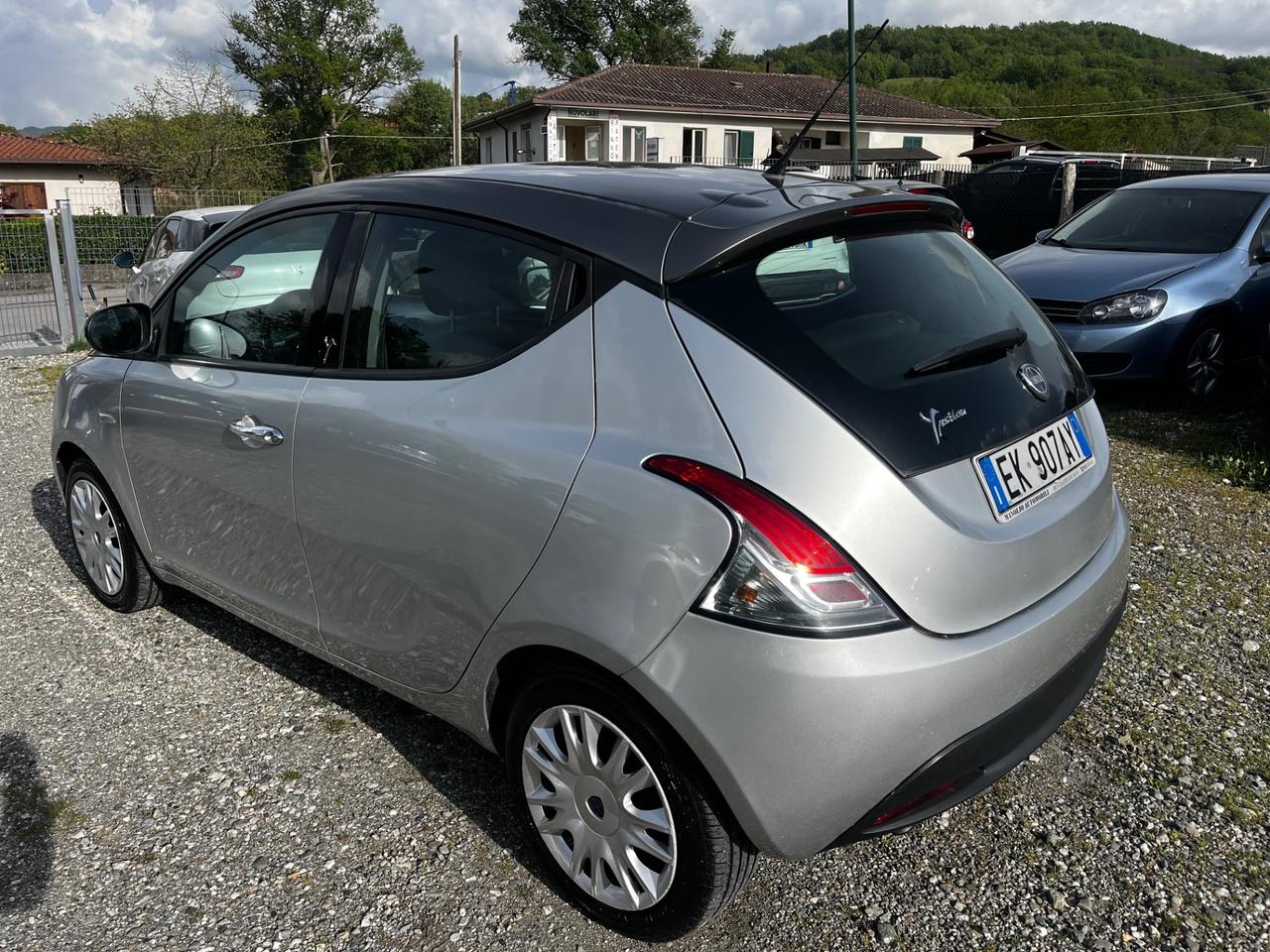 Lancia Ypsilon 1.2 69 CV 5 porte GPL Ecochic Platinum