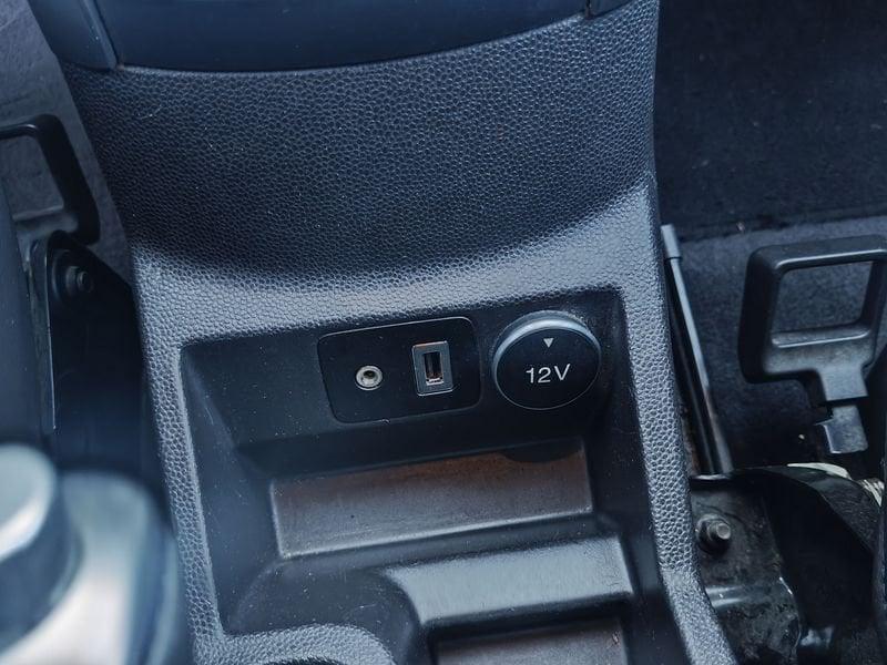 Ford EcoSport EcoSport 1.5 tdci Plus 95cv E6 LEGGI