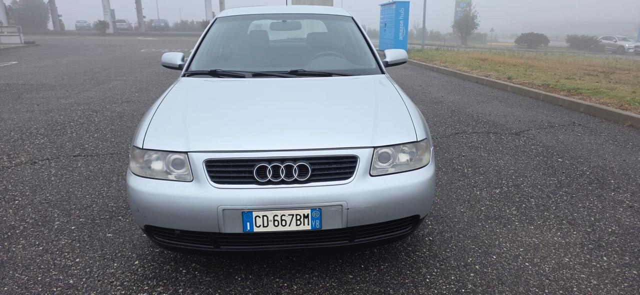 Audi A3 1.9 TDI/130 CV cat 5p. Ambiente neopatentati