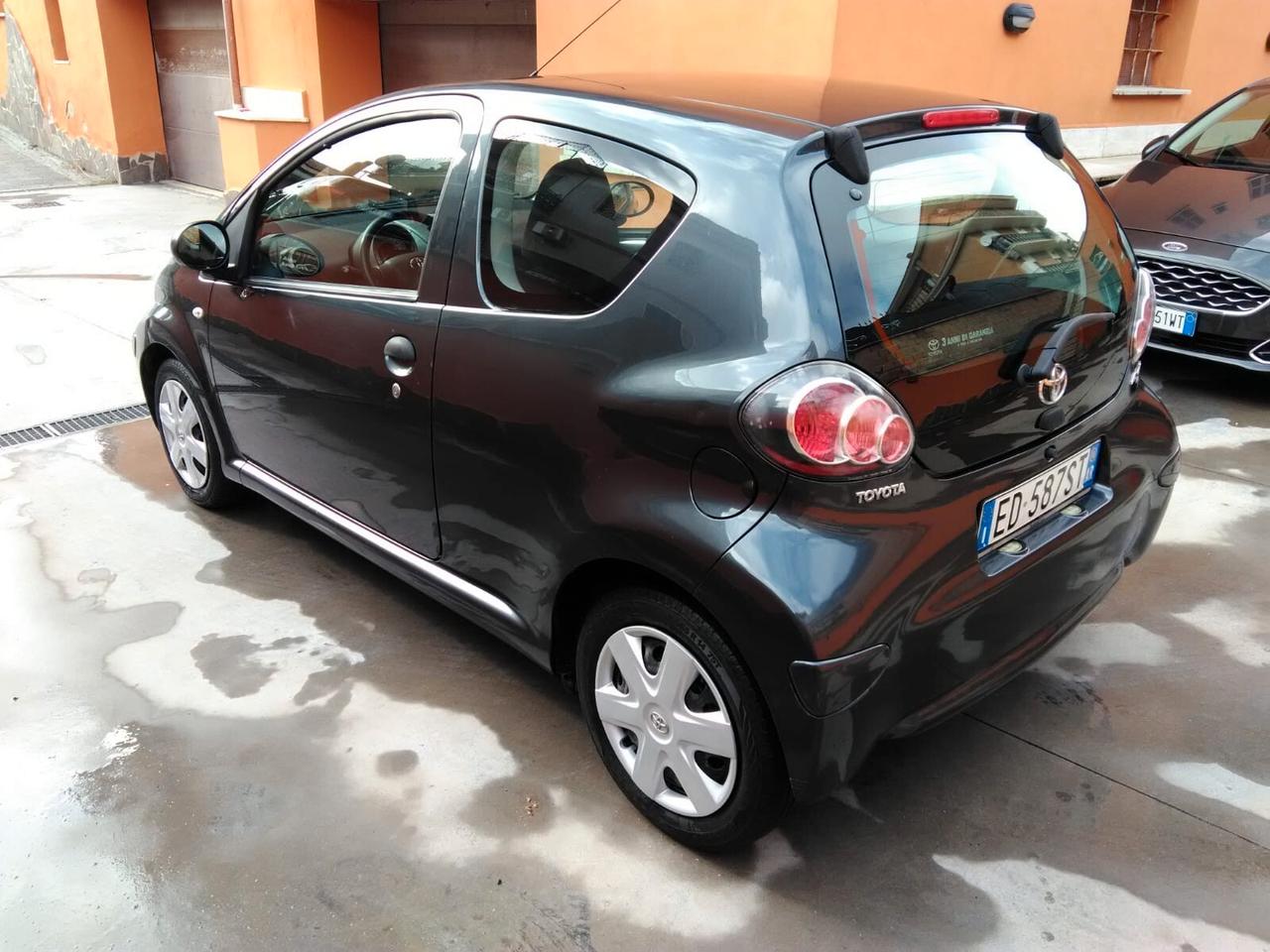 Toyota Aygo 1.0 - SOLO 37.000 KM - Unipro
