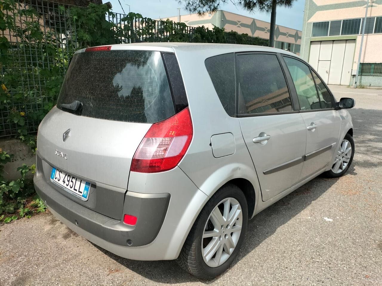 Renault Scenic 1.9TDCI MOTORE FUSO -navi-pelle-xeno