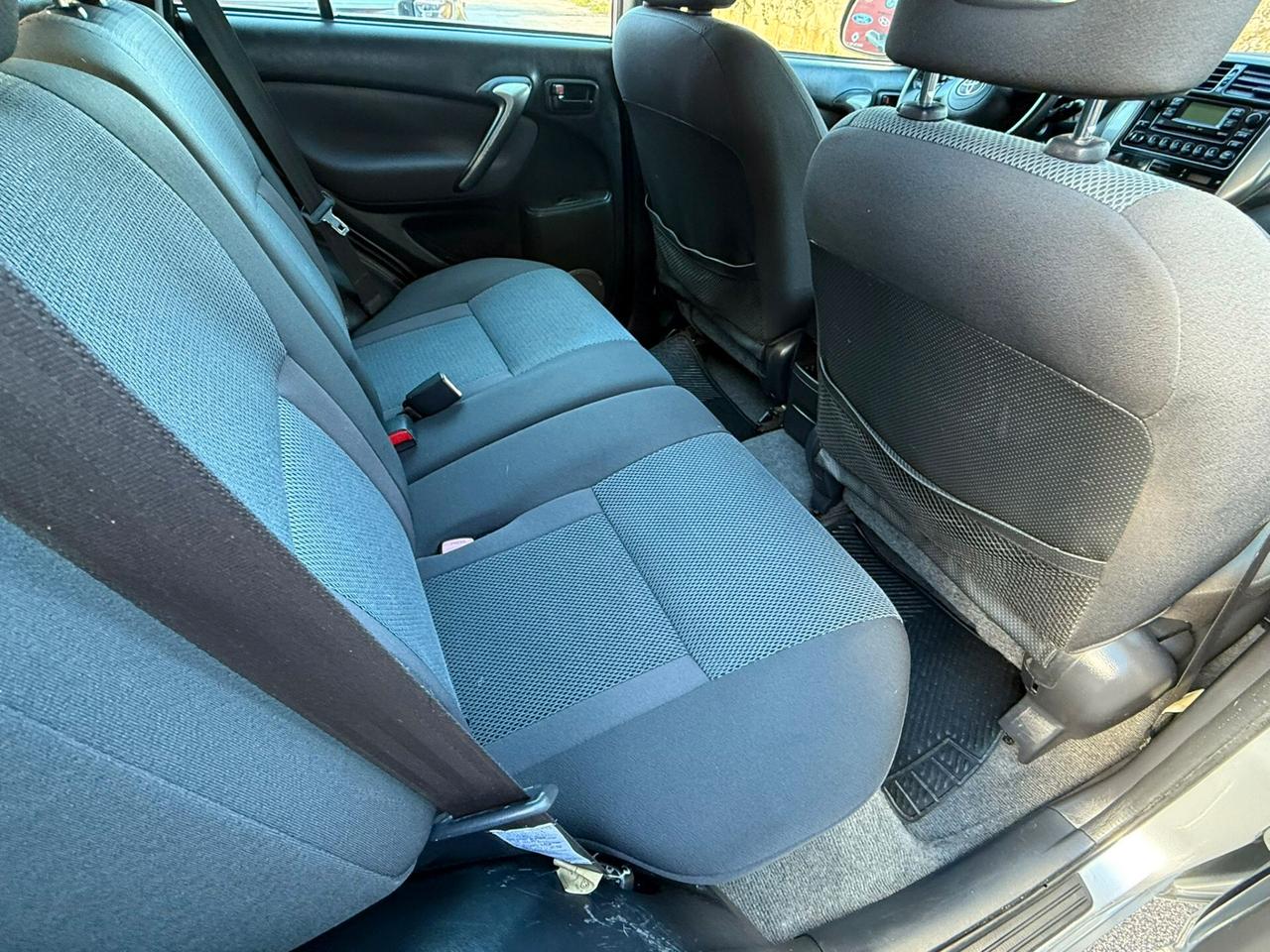 Toyota RAV 4 2.0 D-4D cat 116cv Sol - 2005