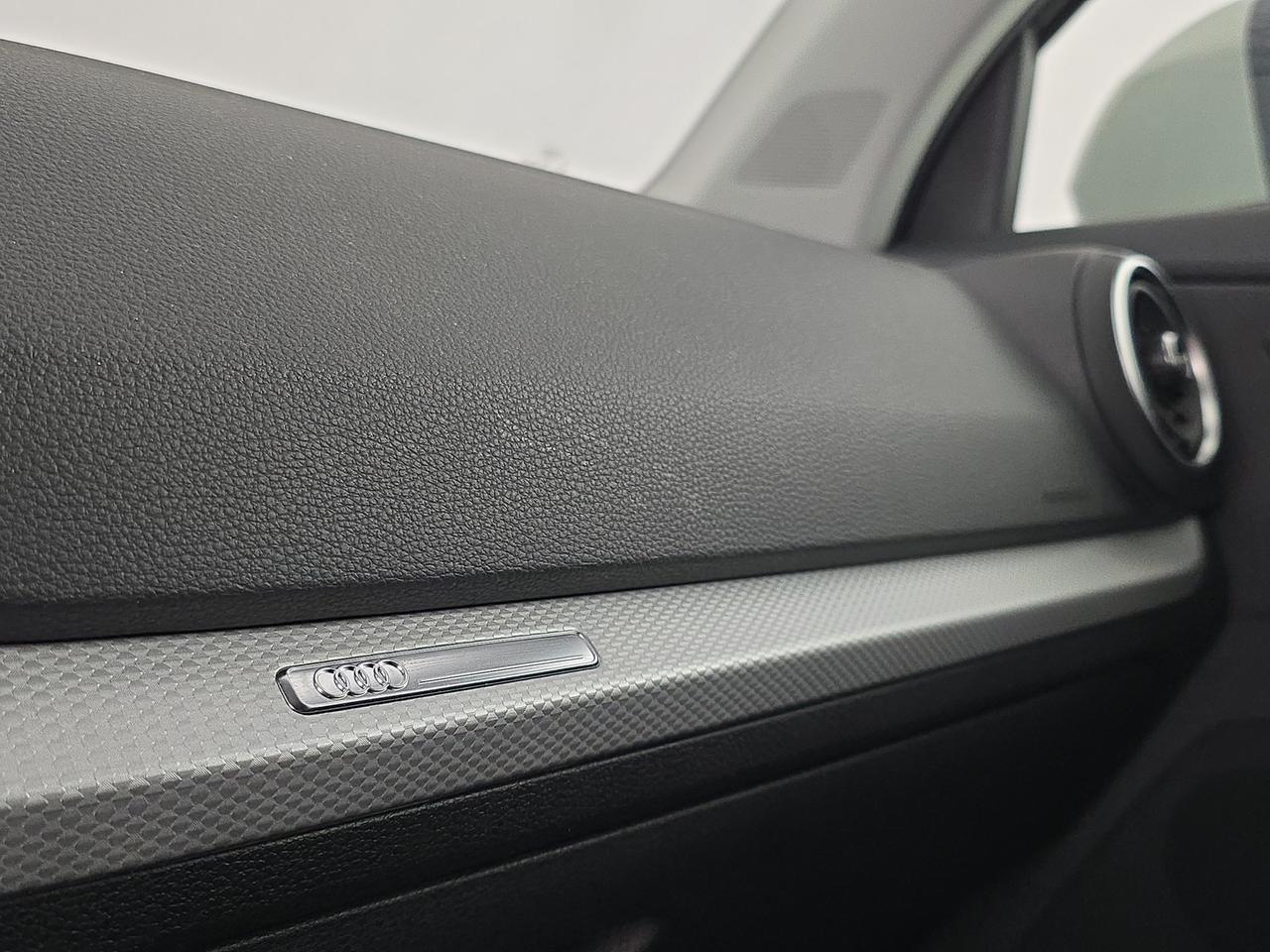 Audi Q2 35 2.0 tdi business advanced s-tronic