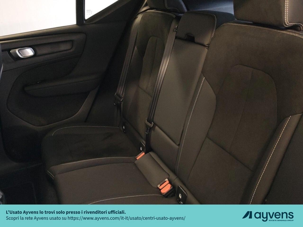 Volvo XC40 B4 automatico Ultra Dark