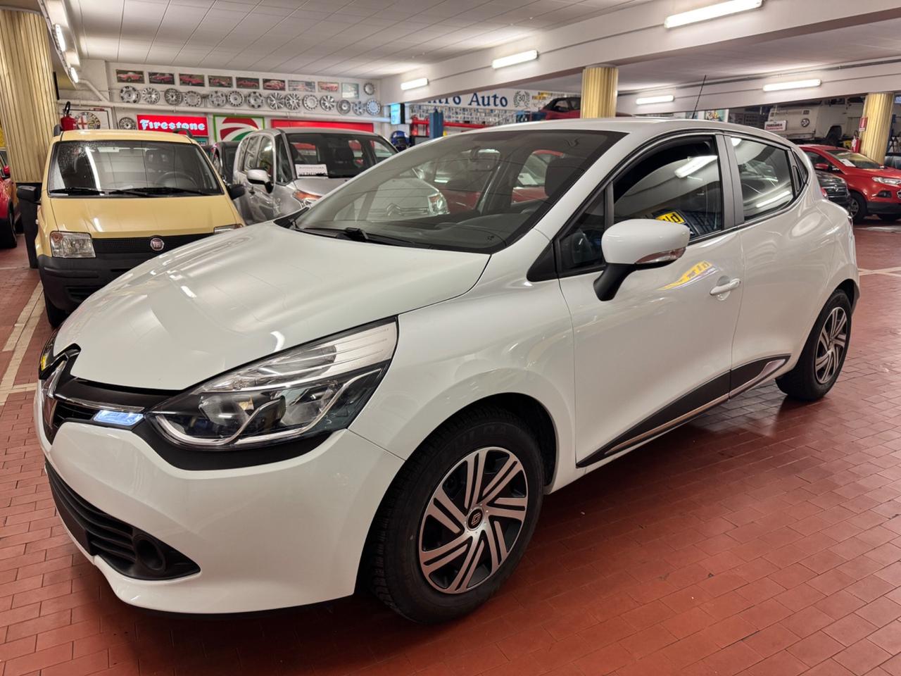 Renault Clio TCe 12V 90CV Start&Stop 5 porte Energy Intens