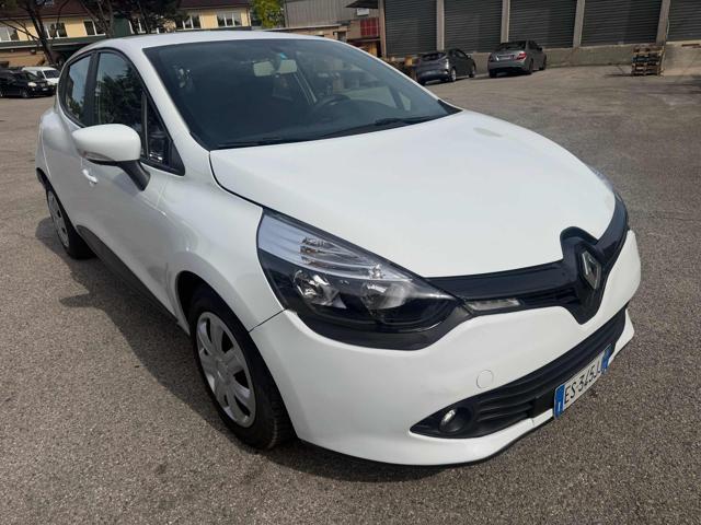 RENAULT Clio 1.2 75CV 5 porte Live senza nessun lavoro da fare