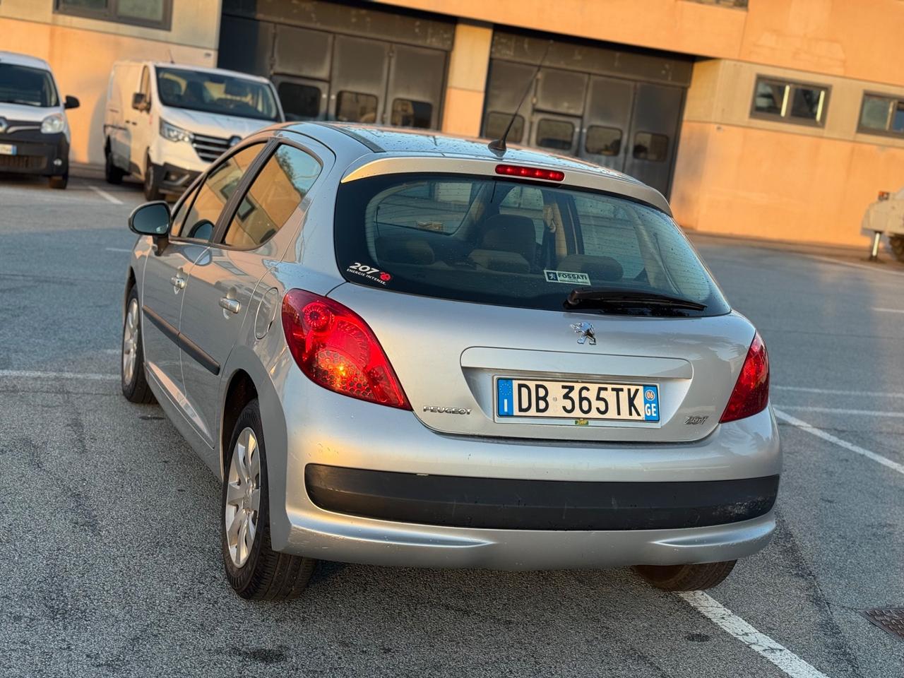 PEUGEOT 207 1.4 HDI NEO PATENTATI 1 PRO 12 MESI DI GARANZIA