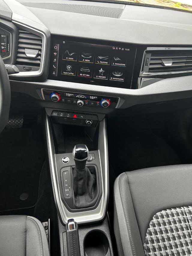 AUDI A1 allstreet 30 TFSI S tronic Identity Contrast