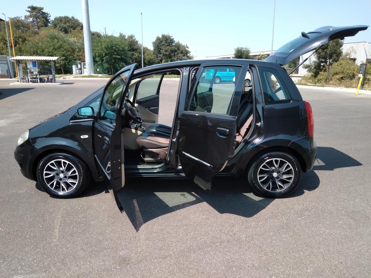 Lancia MUSA 1.4 16V 95cv Oro x neopatentati