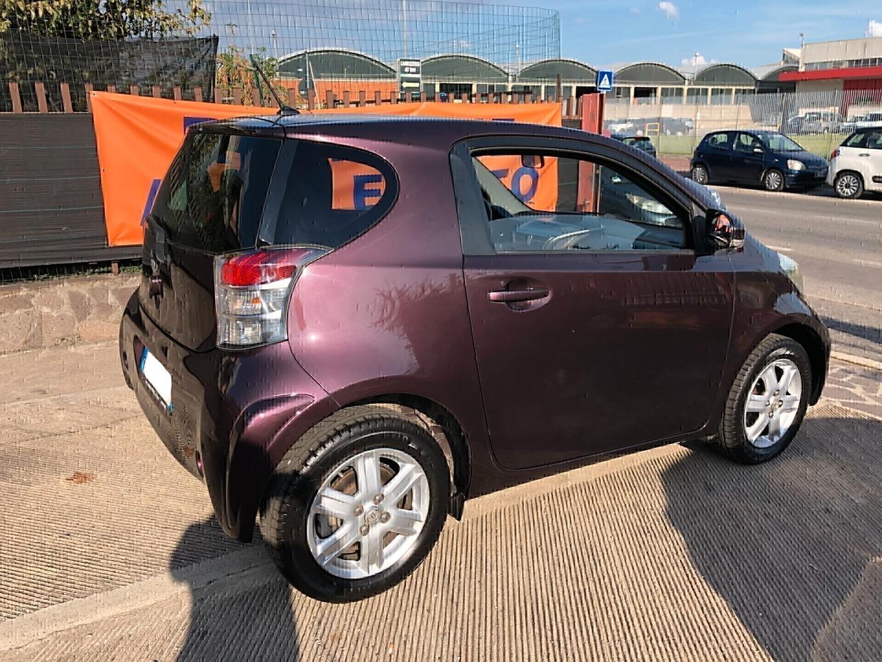 Toyota iQ 1.0 Adatta per neopatentati