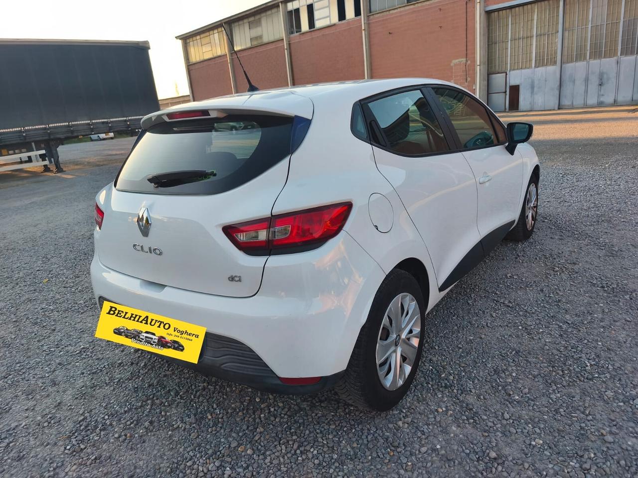 Renault Clio 2016----1.5 Diesel Neopatentati