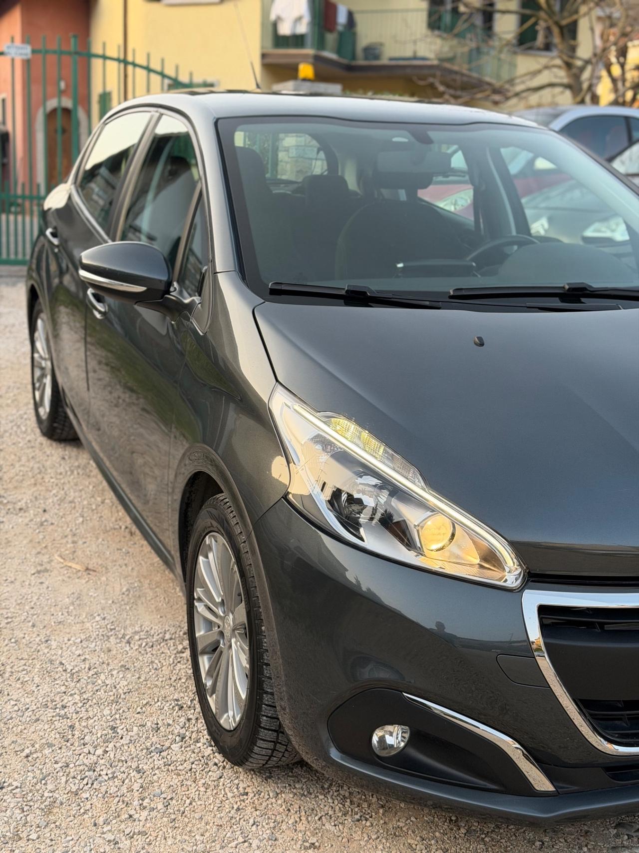 Peugeot 208 82 5P ALLURE NEOPAT KMCERT UNICOPR