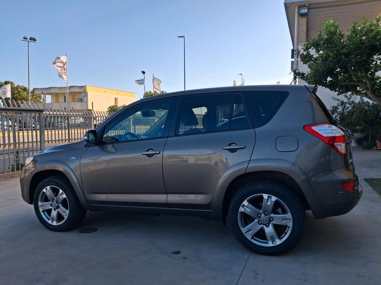 TOYOTA Rav4 Crossover 2.200 D-Cat 150cv 4WD Autom.