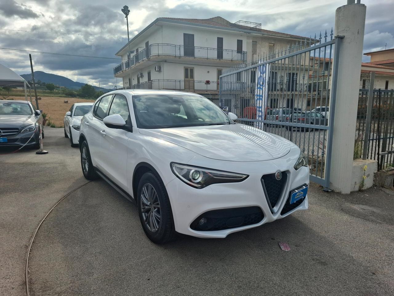 Alfa Romeo Stelvio 2.2 jtdm 180CV AT8 Super 2018