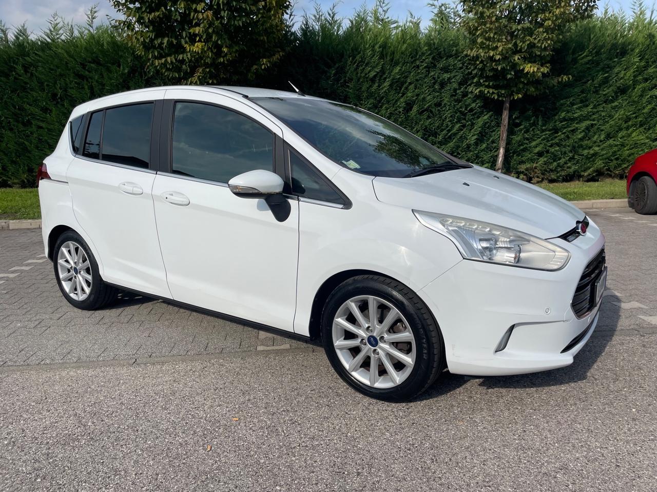 Ford B-Max 1.0 benzina anno 2015 pronta al uso