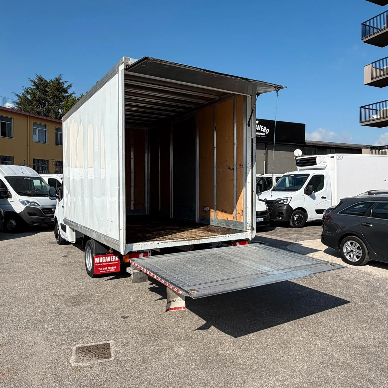 RENAULT MASTER 2.3dci CON SPONDA