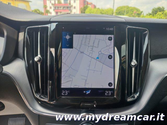 VOLVO XC60 B4 (d) AWD Geartronic Momentum
