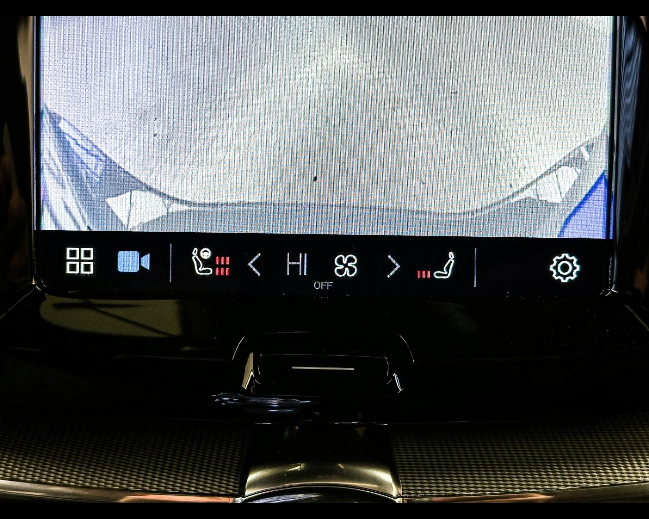 VOLVO XC60 (2017-->) - XC60 T6 Plug-in hybrid AWD automatico Core