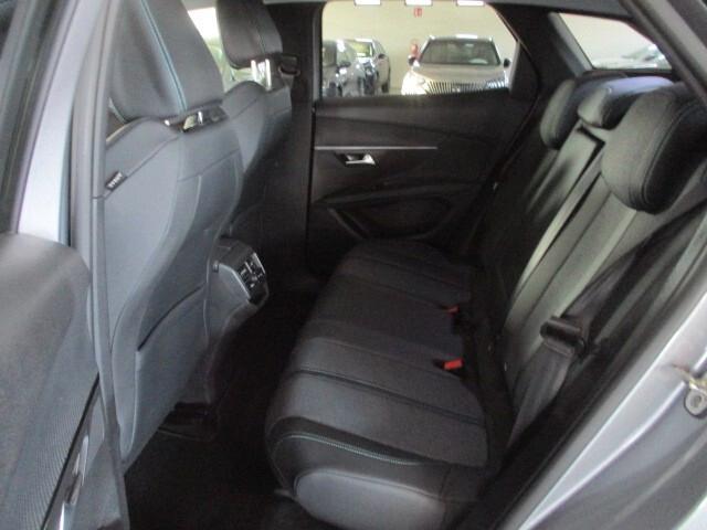 Peugeot 3008 BlueHDi 130 S&S EAT8 Allure Pack