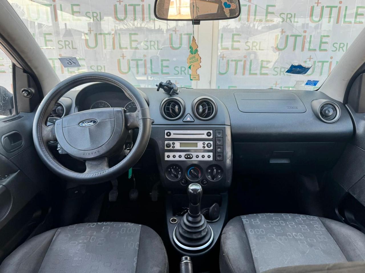 Ford Fiesta 1.4 16V 5p. Ghia