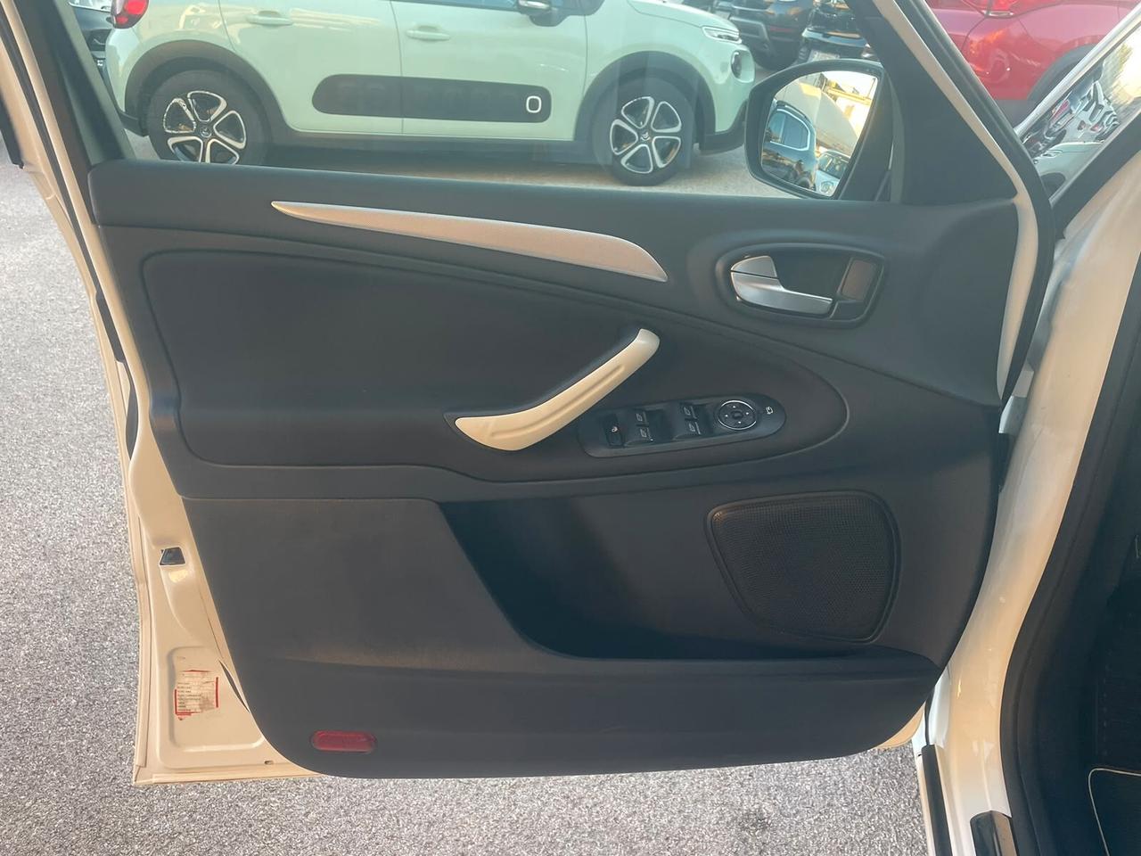 Ford S-Max 2.0 TDCi 163CV Powershift 7 posti Business Nav