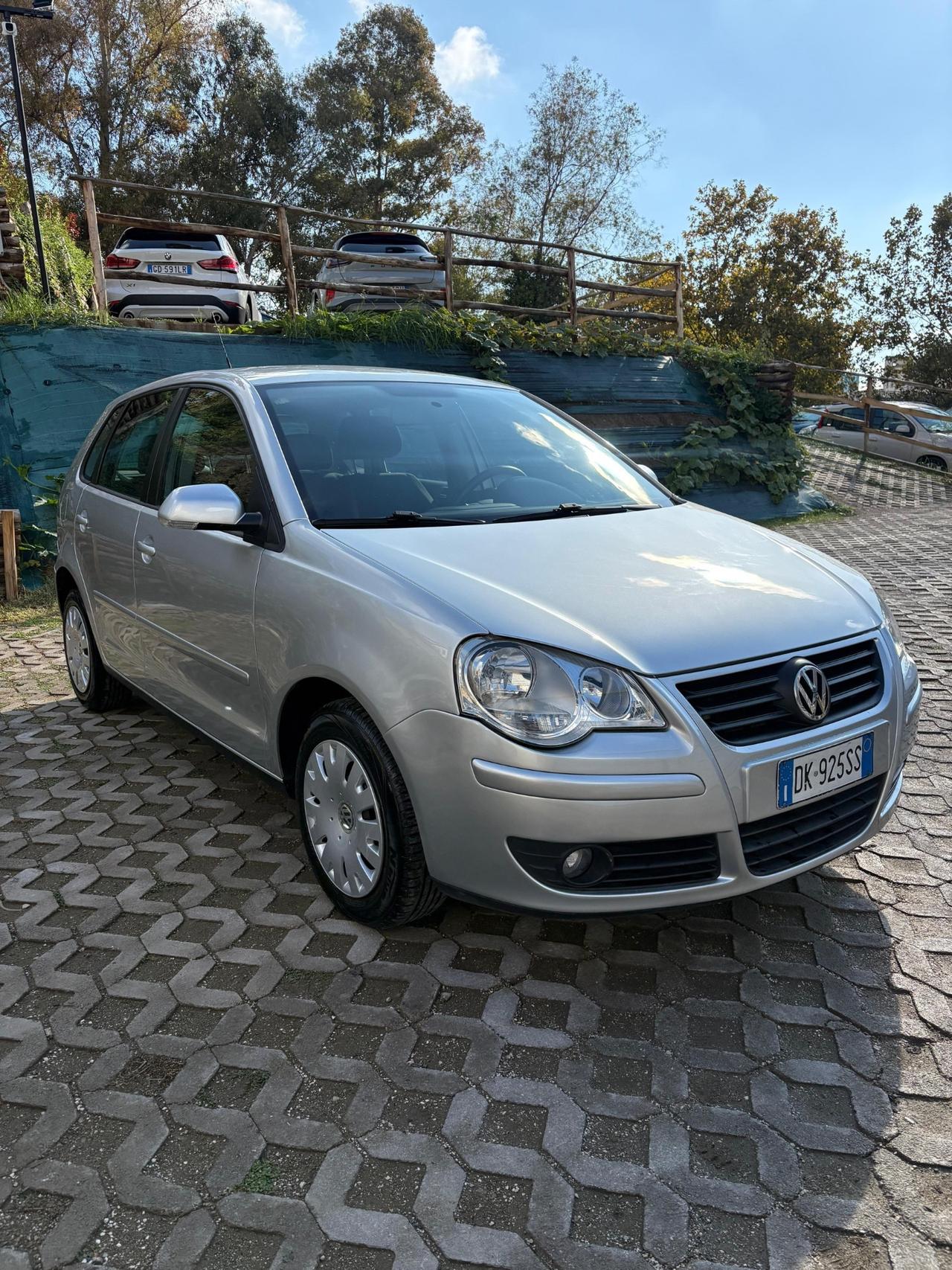 Volkswagen Polo 1.2/70CV 12V 5p. Trendline
