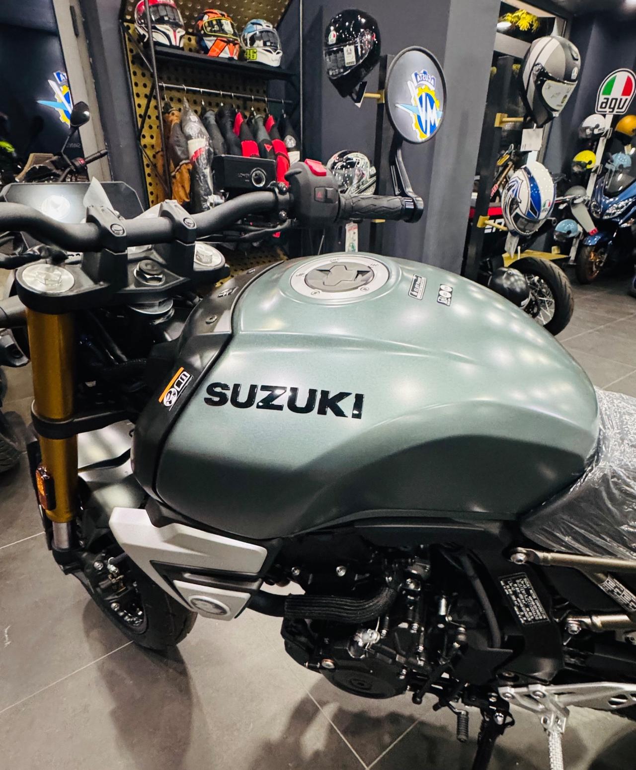 Suzuki GSX-8S T