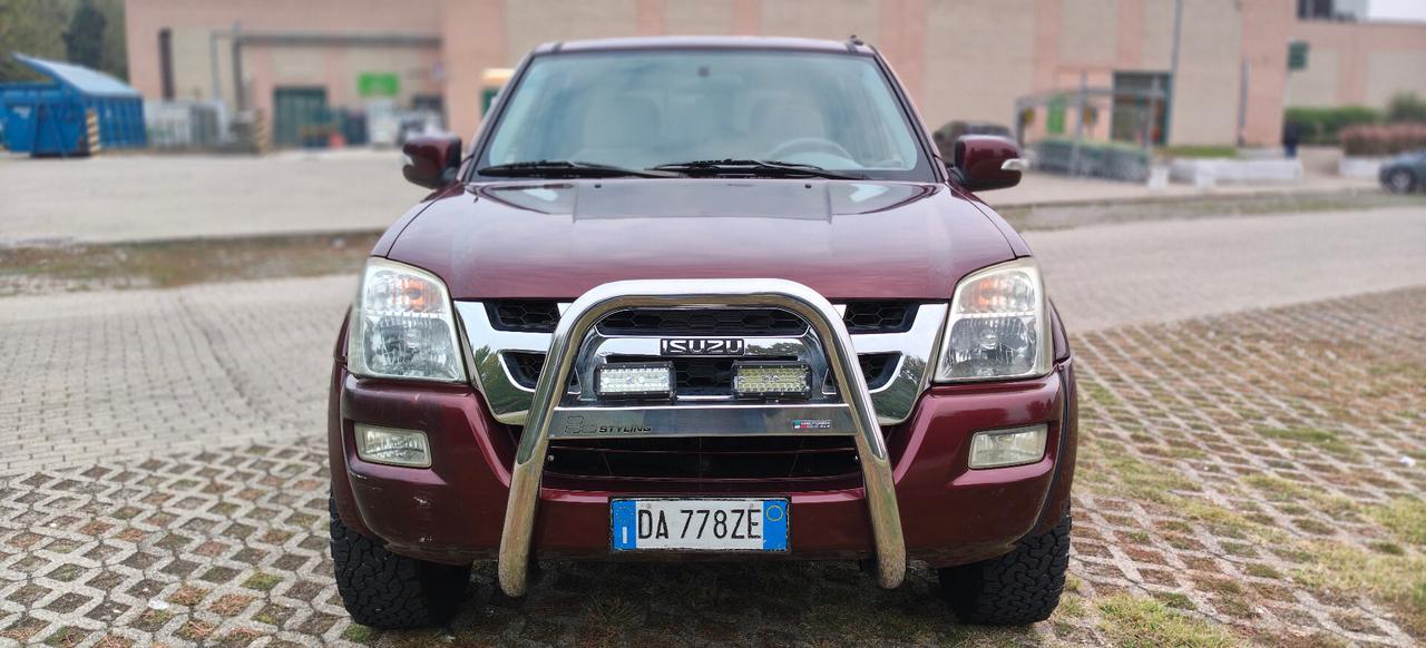 Isuzu D-Max 3.0 TD 4WD Aut e Gancio PICK UP
