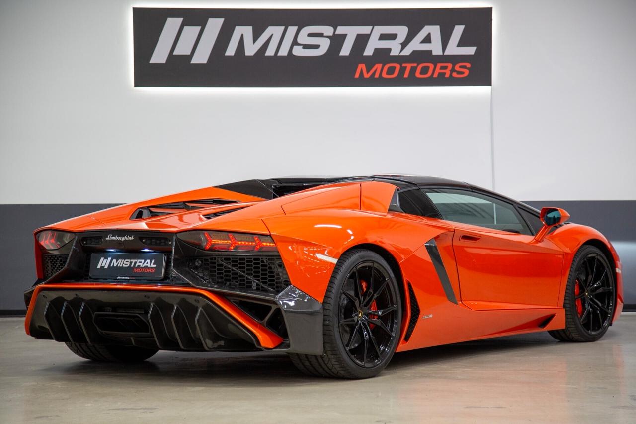 Lamborghini Aventador 6.5 V12 LP700-4 Roadster