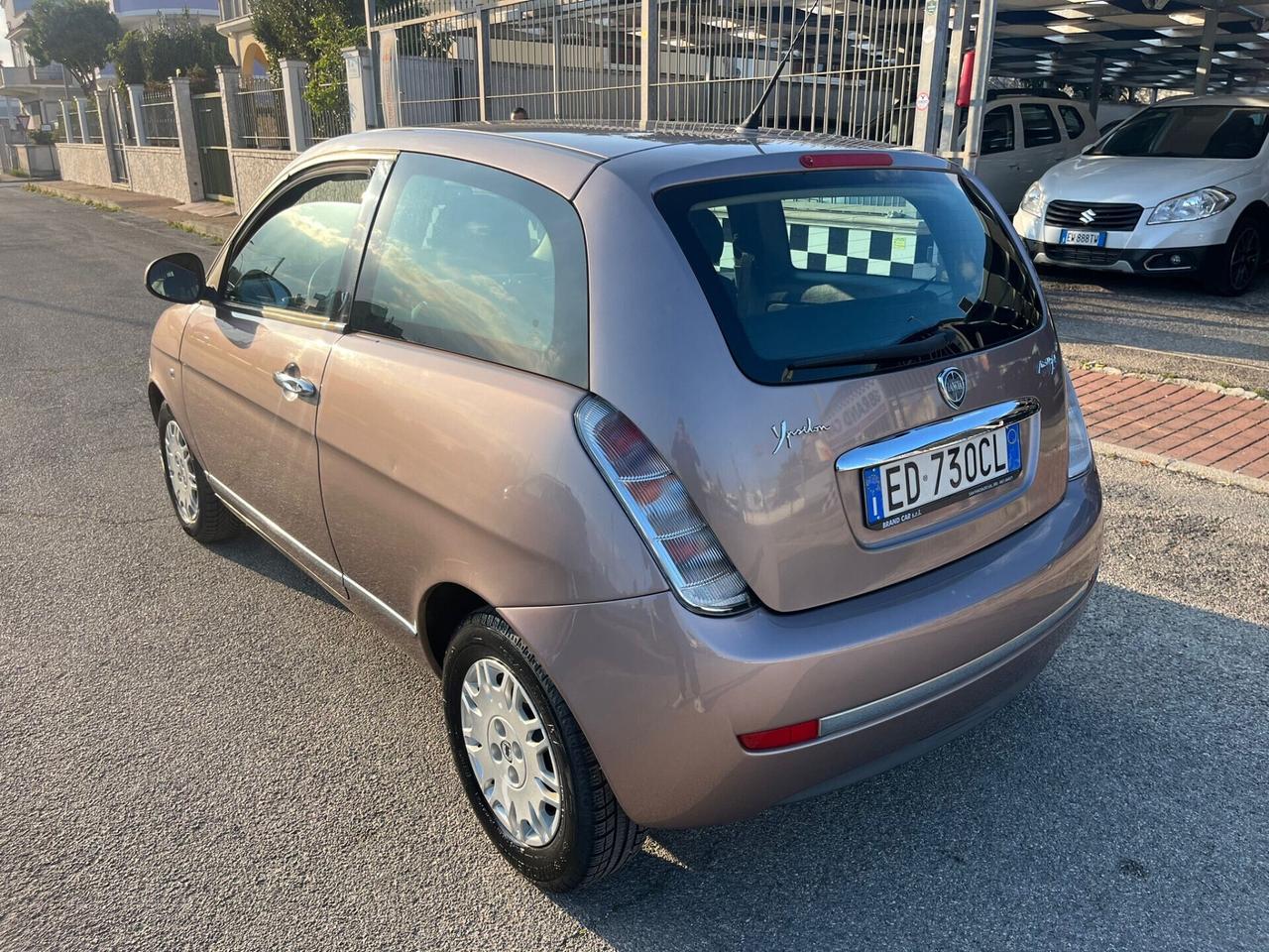Lancia Ypsilon 1.3 MJT 75 CV Elle Unipro 2010