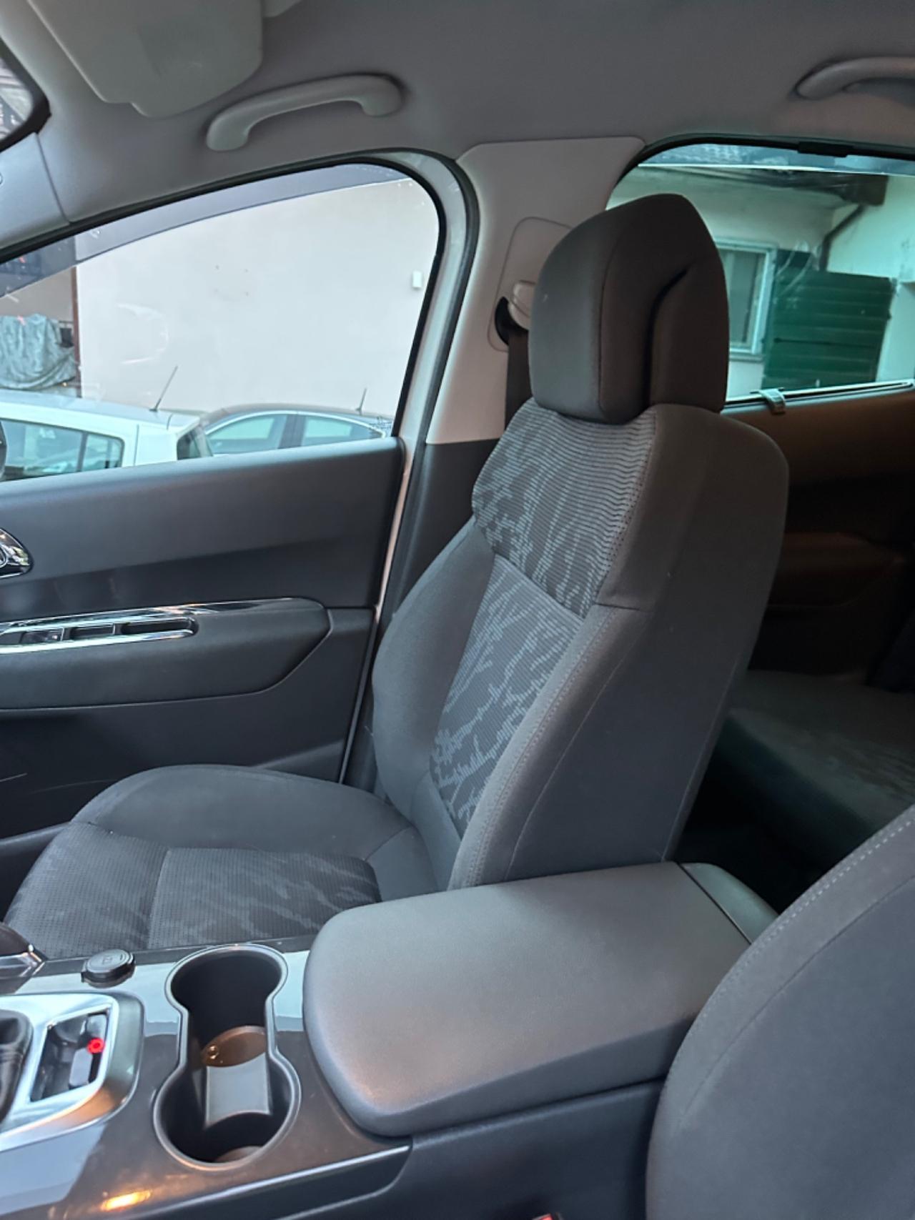 Peugeot 3008 1.6 HDi 112CV ALLURE KMCERT UNICOPR