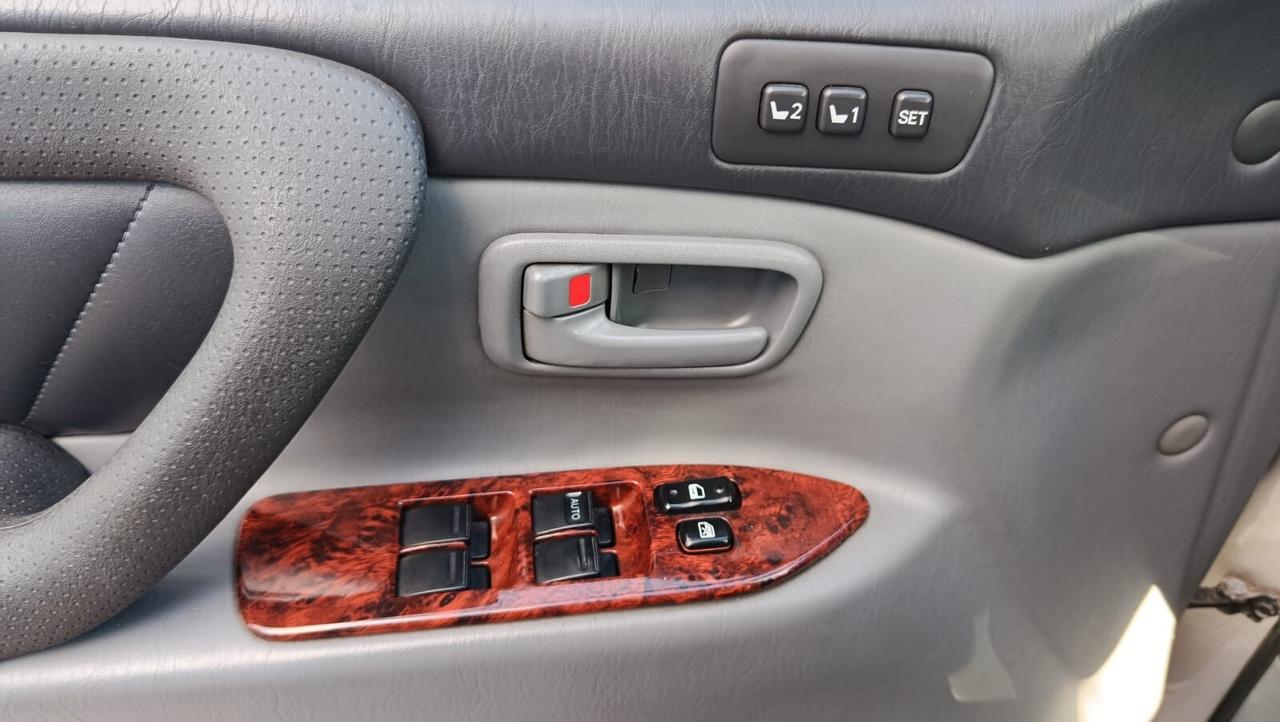 Toyota Land Cruiser 4.7i V8 32V aut. 100