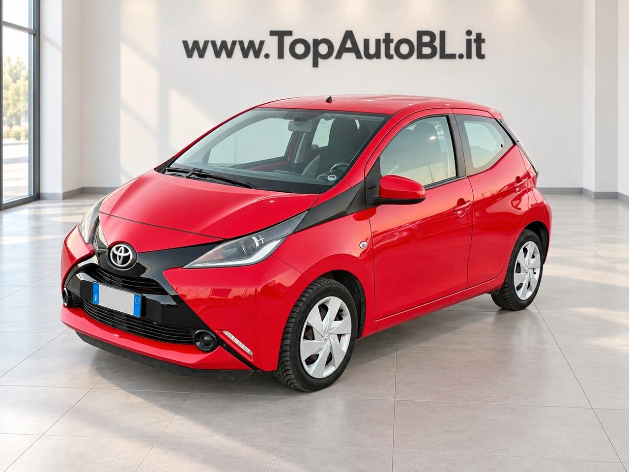 Toyota Aygo 1.0 VVT-i 69 CV 5 porte x-play TSS MMT