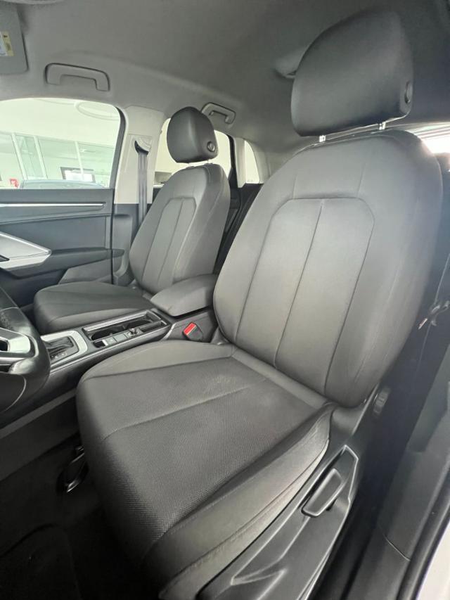 AUDI Q3 35 TDI S tronic Business Advanced Black Pack