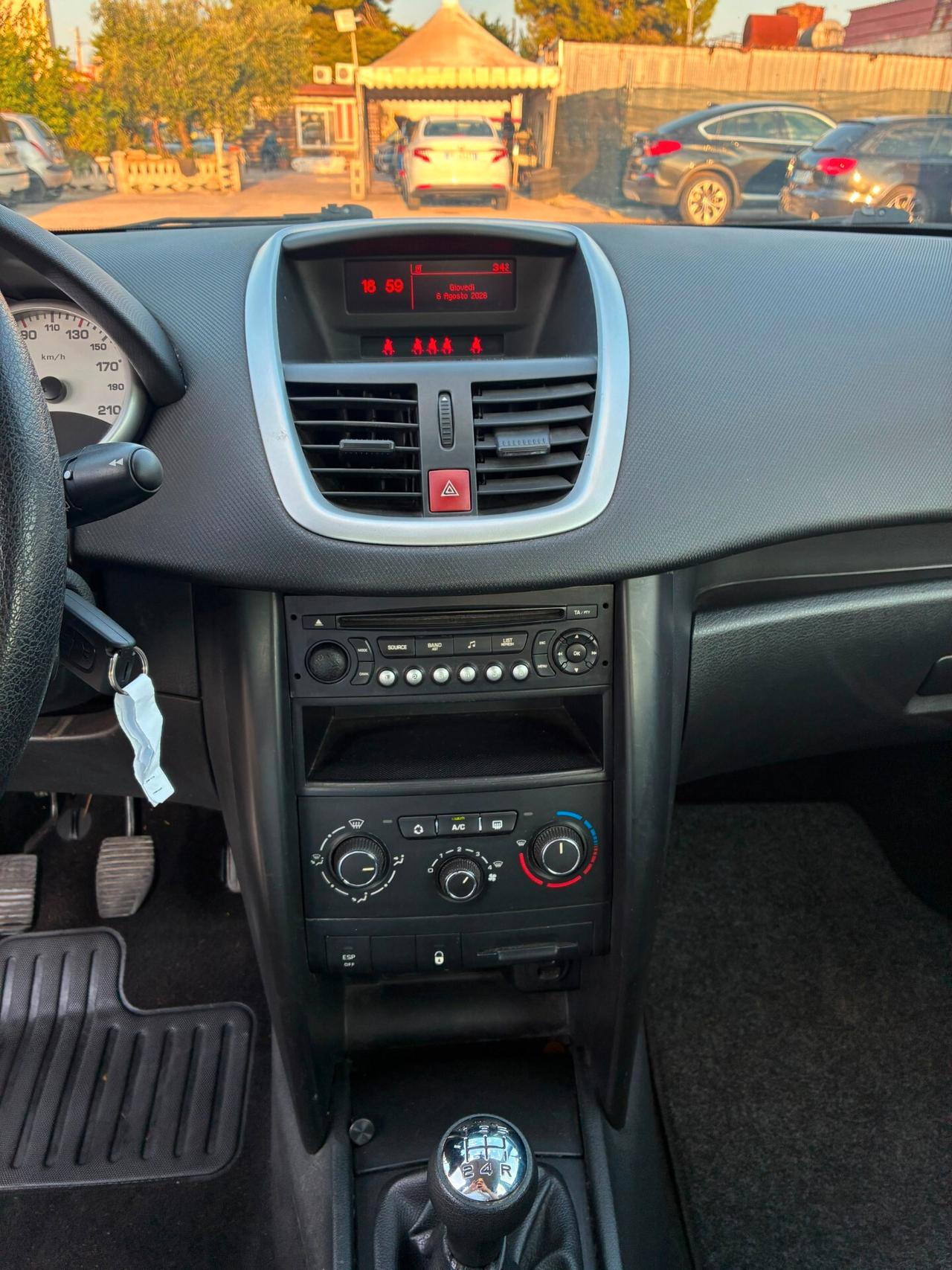 Peugeot 207 1.4 HDi 70CV FAP 5p. X Line
