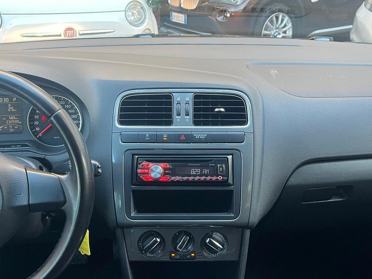 Volkswagen Polo 1.6 TDI 90CV DPF DSG 5 porte Highline