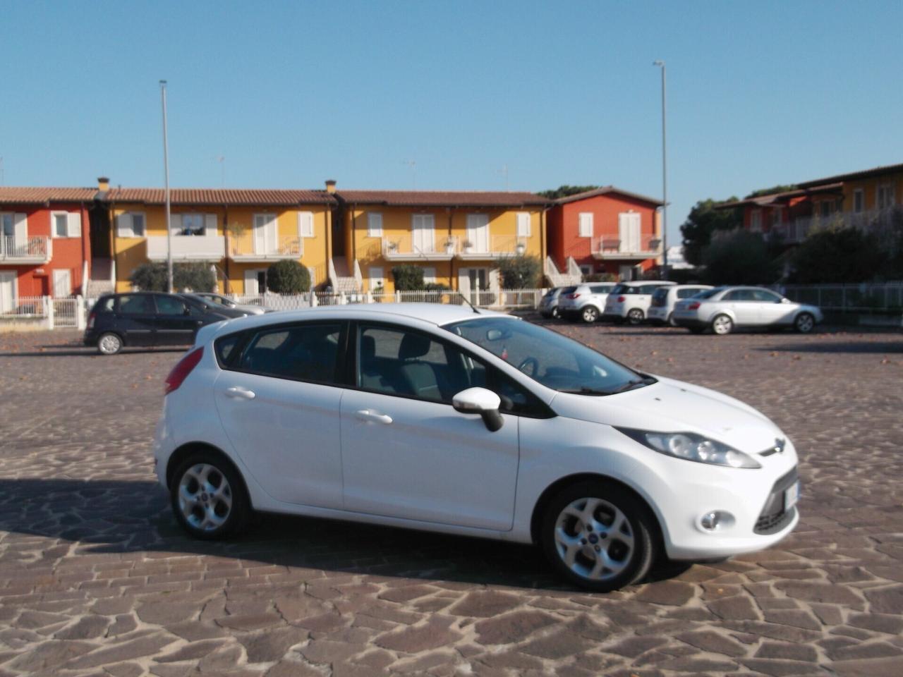 Ford Fiesta 1.4 GPL Neopatentati 2012