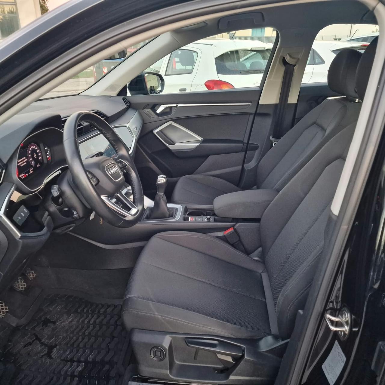 Audi Q3 SPB 35 TFSI Business Plus DA VETRINA