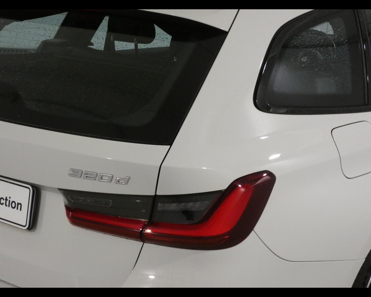 BMW Serie 3(G20/1-80/1) - 320d 48V xDrive Touring Msport