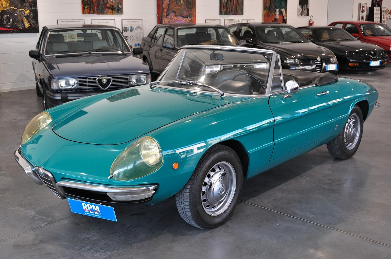 Alfa Romeo Spider 1300 Junior Duetto osso di seppia RIAR conservata