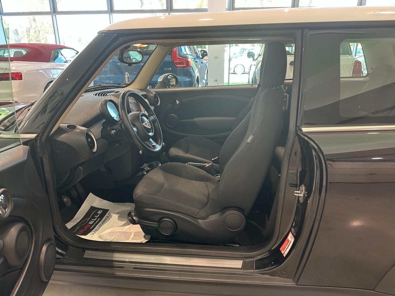 Mini One 1.6 Benz Hatchback Neo Patentati
